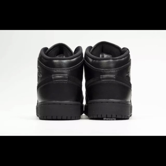 Nike Air Jordan 1 Mid GS 'Deep Black' 554725-090 Youth Size 6Y Women's Size 7.5 - Picture 6 of 10